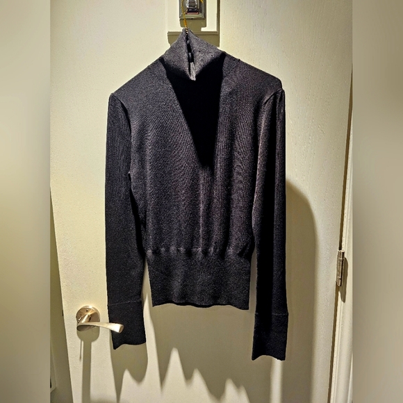 Turtleneck Knit-Le Chateau in Black- Small-New - Picture 1 of 3